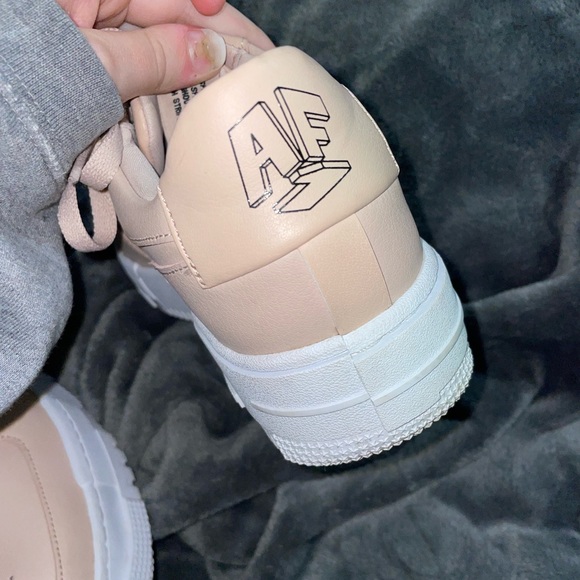 Pixel Air Force 1’s - Picture 4 of 7